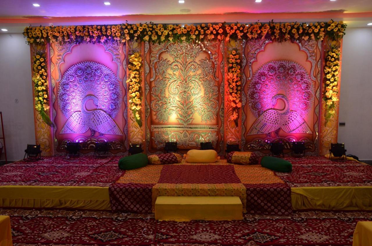 Arsh Residency Hotell Lucknow Exteriör bild