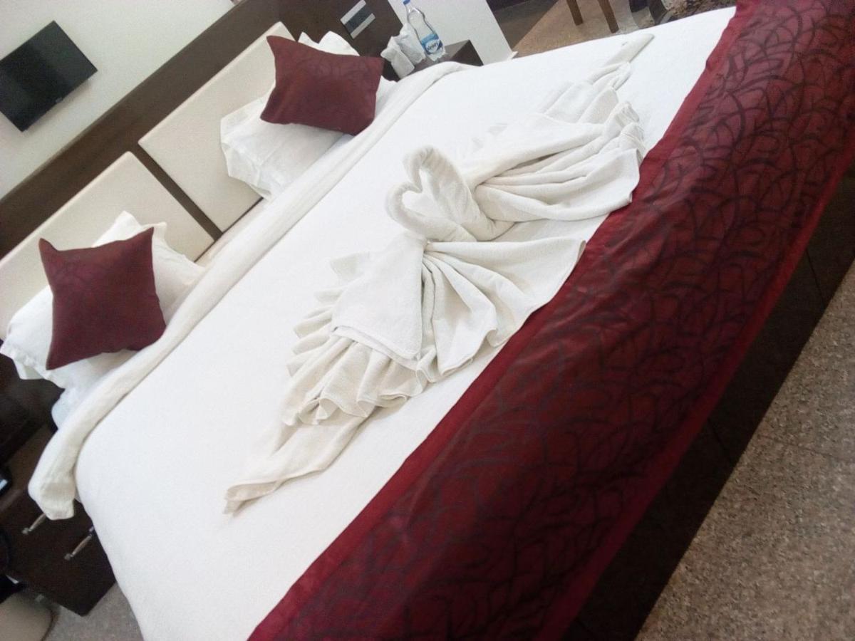 Arsh Residency Hotell Lucknow Exteriör bild