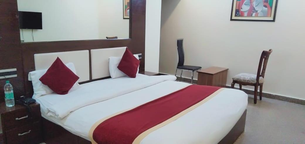 Arsh Residency Hotell Lucknow Exteriör bild